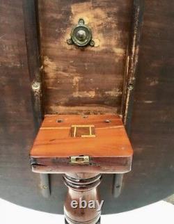 1750 Historic Chippendale Antique Federal Furniture Mahogany Tilt Top Tea Table