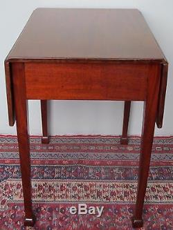 18th C Antique Southern Chippendale Figured Mahogany Drop Leaf Pembroke Table