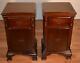 1910s Pair Of English Chippendale Mahogany Nightstands Bed Side Tables