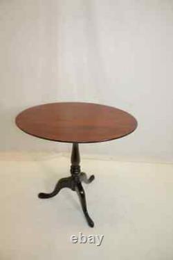 1920s English Queen Anne Chippendale End Side Table with Tilt Top-Antique Mahogany