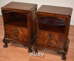 1920s Pair of Antique Chippendale Mahogany Nightstands / bedside tables