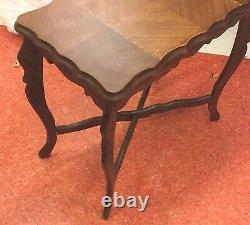 1930s Walnut Inlaid End Table