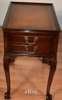 1940s Pair of Chippendale style Mahogany Leather top Nightstands / side tables