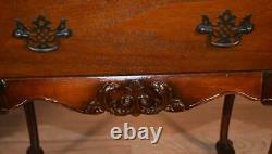 1940s Vintage Chippendale Mahogany Nightstands / bedside tables