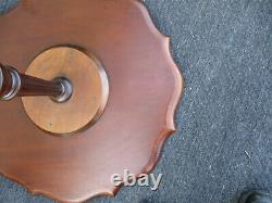 62871 Solid Mahogany Pie Crust Lamp Table Stand With Claw Feet
