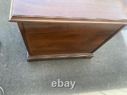 65527 COUNCILL Furniture Mahogany Nightstand End Table Stand