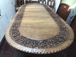 A very rare magnificent Solid Walnut carved Antique table, pro French polished