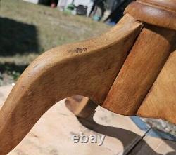 Antique American Chippendale Style Tilt-Top, Ball And Claw Side Table