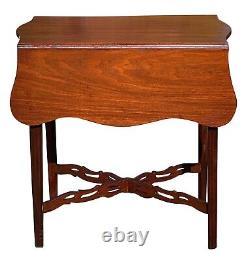 Antique Chippendale Mahogany Drop Leaf Pembroke Table Pierced Carved Stretcher