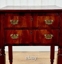 Antique Chippendale Mahogany Pembroke Drop Leaf Side Table