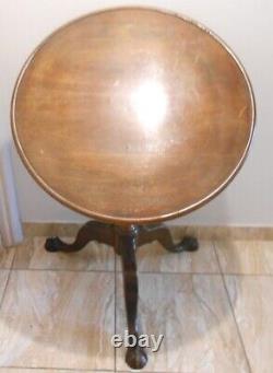 Antique Chippendale Mahogany Tilt Top Table, 18th-19th
