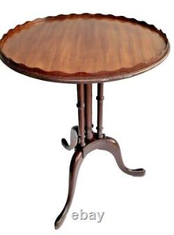 Antique Chippendale Pie Crust Table in WaInut Weiman Heirloom Quality Furniture