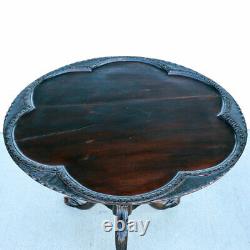 Antique English Chippendale Mahogany Round Tilt-Top Side Table 18th century