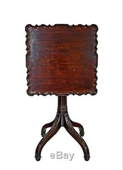 Antique Georgian Chippendale Style Carved Mahogany Piecrust Tilt-top Tea Table