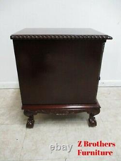 Antique Mahogany Chippendale Lamp End Table Nightstand Ball and Claw A