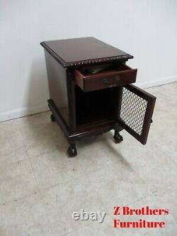 Antique Mahogany Chippendale Lamp End Table Nightstand Ball and Claw B