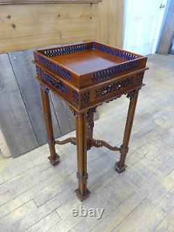 Antique Vintage Chinese Chippendale Style Hardwood Side Display Table Stand