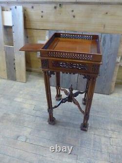 Antique Vintage Chinese Chippendale Style Hardwood Side Display Table Stand