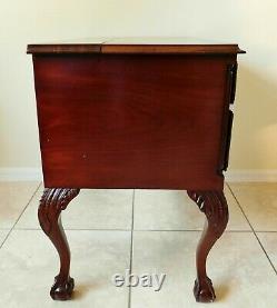 Antique/Vtg Mahogany Wood Ball & Claw Lowboy Chest of Drawers Dresser End Table