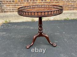 BAKER Stately Homes Mahogany Tilt Top Ball & Claw Table