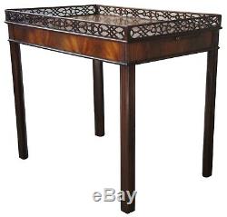 Baker Collectors Edition Chippendale Style Mahogany Tea Tray Table Parlor Accent