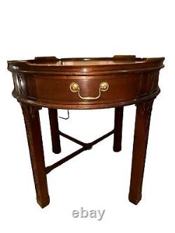 Baker Furniture Chinese Chippendale Carved Mahogany Drum Side Accent Table 26