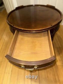 Baker Furniture Chinese Chippendale Carved Mahogany Drum Side Accent Table 26