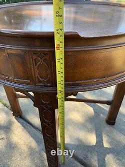 Baker Furniture Mahogany Accent End Drum Table One Drawer Chinese Chippendale