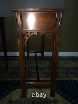 Banded Inlaid Councill Craftsmen Chippendale Foyer Hall Table Sofa Table