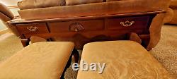 Beautiful Sofa Table + Ottomans Thomasville Furniture Three Drawers Chippendale