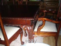 Beautiful Vtg. Chippendale Mahogany Dining Table with8 Chairs
