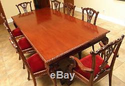 Chippendale Mahogany Dining room set. Table with8 Chairs. Carved & Ball & claw