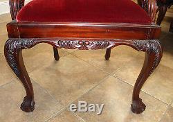 Chippendale Mahogany Dining room set. Table with8 Chairs. Carved & Ball & claw