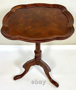 Chippendale Mahogany Marquetry Scalloped Pie Crust Tilt-Up Side Table