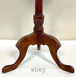 Chippendale Mahogany Marquetry Scalloped Pie Crust Tilt-Up Side Table