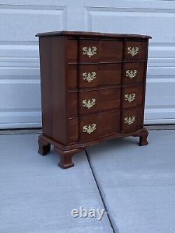 Chippendale Solid Wood Block Front Nightstand