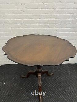 Circa 1800 XL Hand Carved English Chippendale Georgian Pie Crust Tilt-Top Table