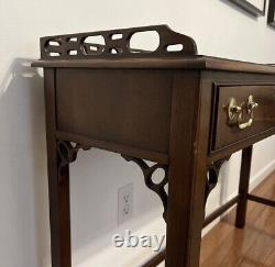Councill Craftsmen Furniture Chippendale Mahogany Console Table