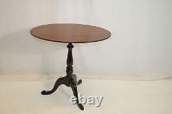 English Queen Ann Chippendale End Side Table with Incised Tilted Top, C. 1920s