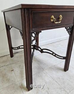 Ethan Allen Georgian Court Chippendale Lamp End Side Table Cherry 225