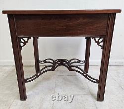 Ethan Allen Georgian Court Chippendale Lamp End Side Table Cherry 225