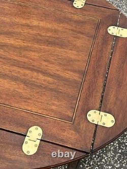 Henkel Harris Chippendale Style Mahogany Butler's Tray Coffee Table