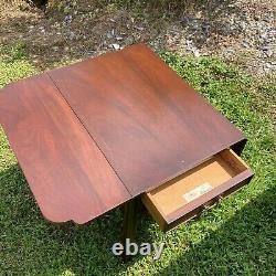 Henkel Harris Mahogany 5425 Style Drop Leaf Side Table