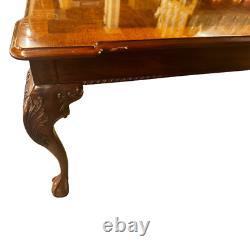 Henredon Chippendale Banded Mahogany & Burl Wood Dining Table 2 Leaves & Tags