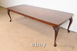 Henredon Chippendale Mahogany and Inlaid Burl Wood Extension Dining Table