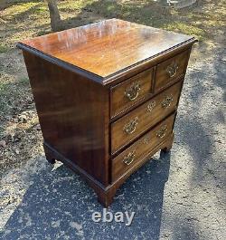 Henredon Folio Fourteen Georgian Mahogany Nightstand Chest Table 3 Drawers