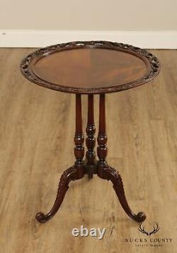 Imperial Grand Rapids Georgian Style Carved Mahogany Pie Crust Table