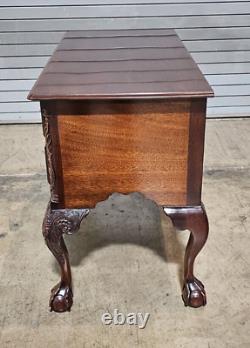 KINDEL Winterthur Collection Mahogany Lowboy Ball and Claw Feet Chippendale