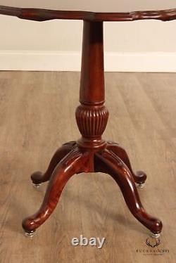 Kincaid Chippendale Style Cherry Pie Crust Pedestal Side Table