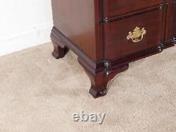 Kindel Furniture Chippendale 9 Drawer Mahogany Blockfront Long Chest Dresser